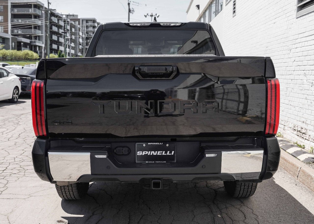 2024 Toyota Tundra **SR5 TRD OFF ROAD**