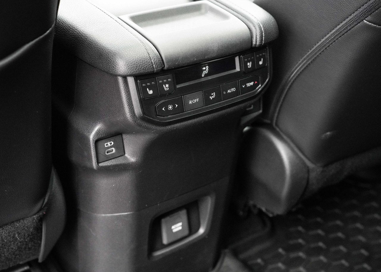 2024 Toyota Grand Highlander HYBRID PLATINUM