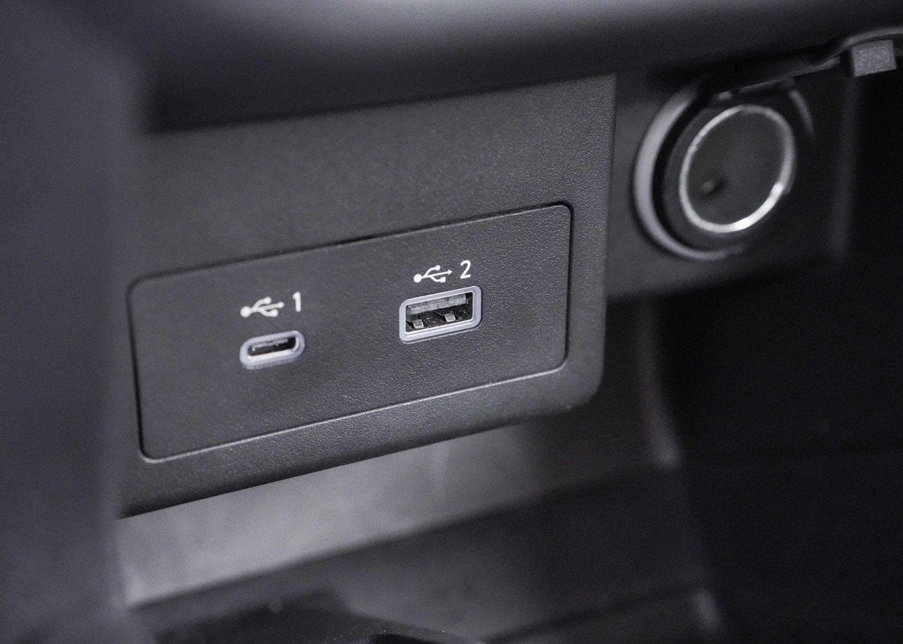 2024 Nissan Kicks SR Premium