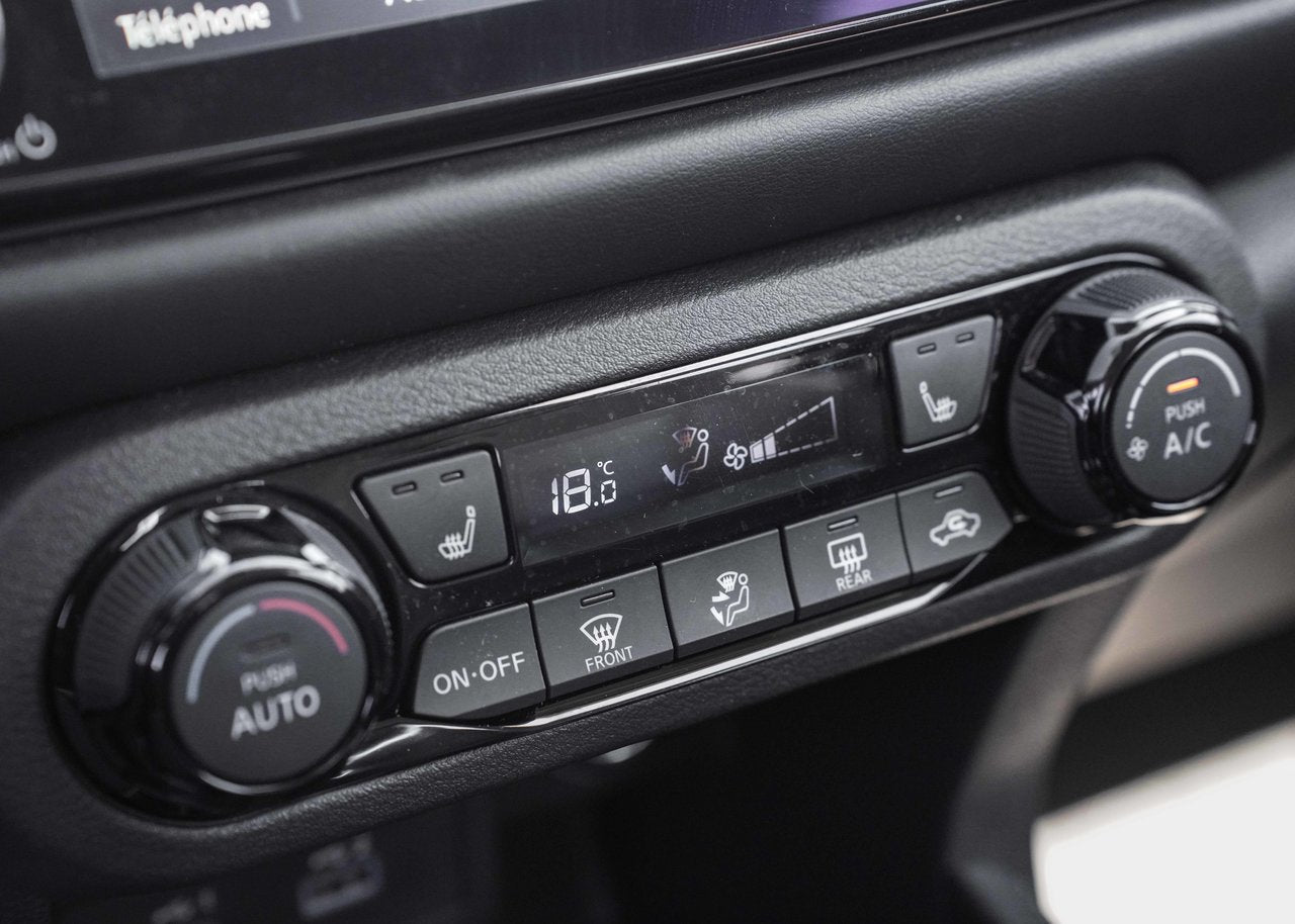 2024 Nissan Kicks SR Premium