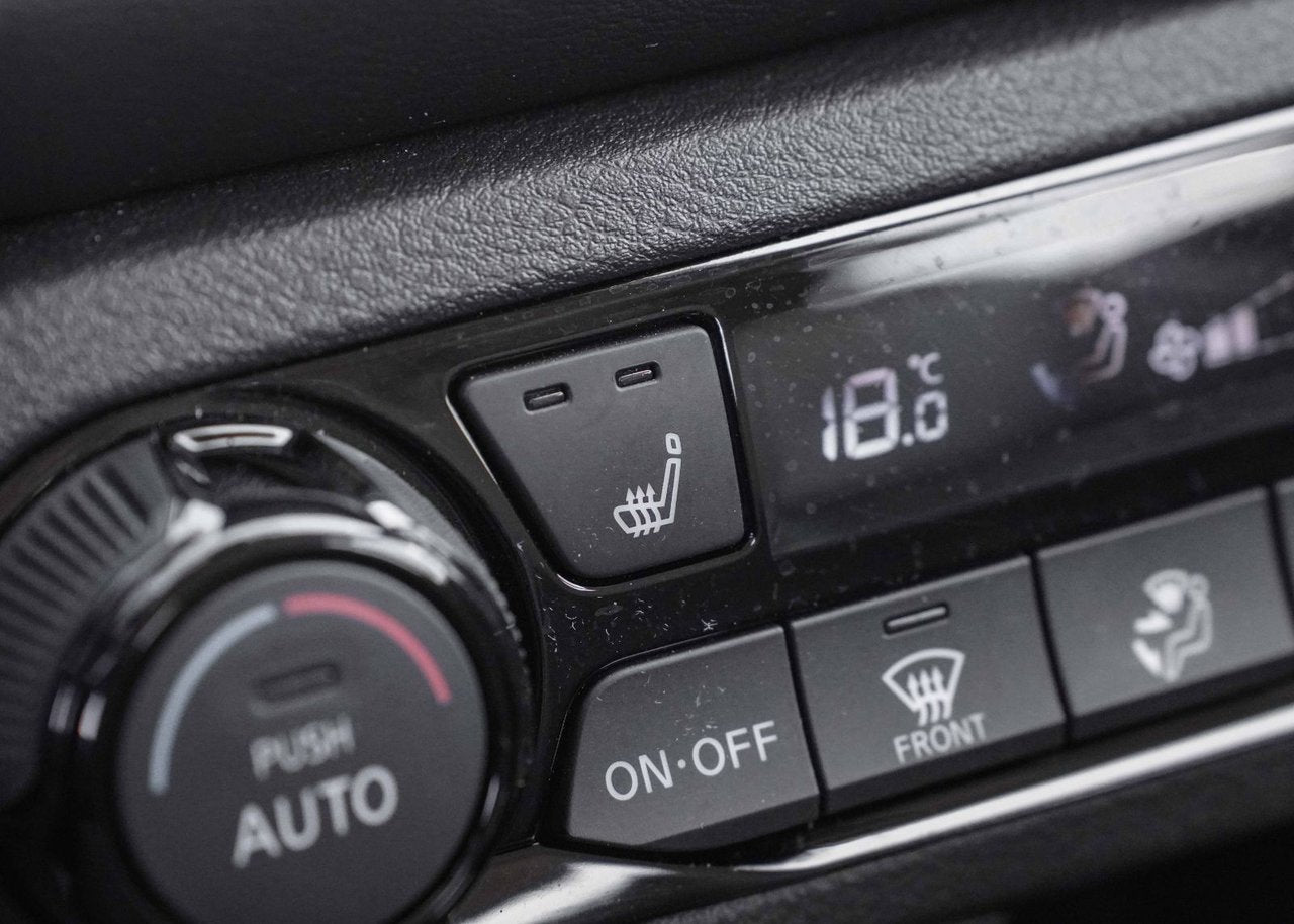 2024 Nissan Kicks SR Premium