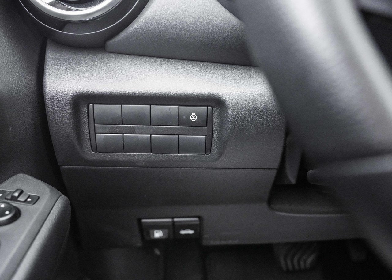 2024 Nissan Kicks SR Premium