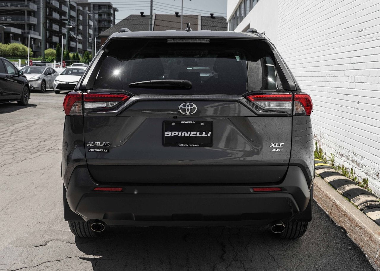 2021 Toyota RAV4 XLE AWD