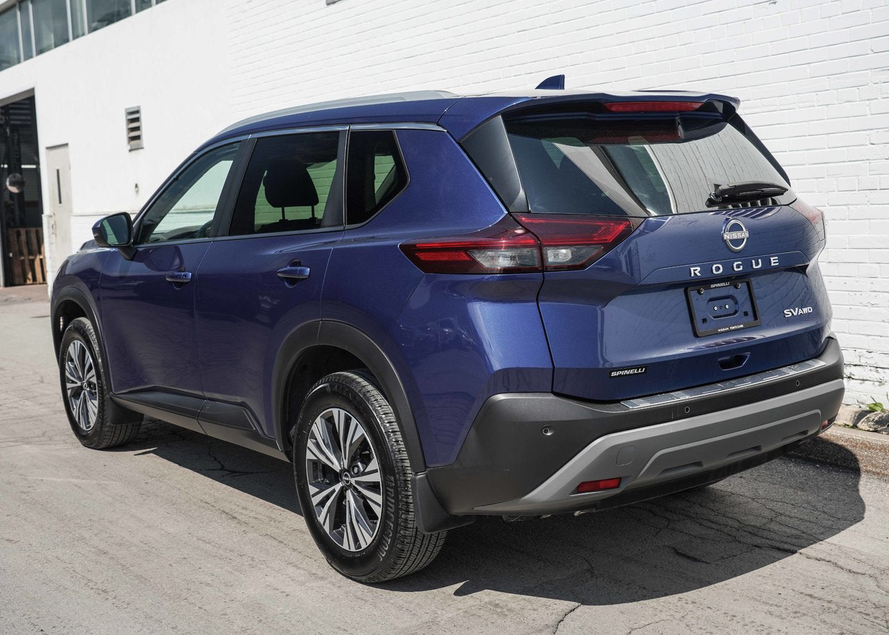 2023 Nissan Rogue SV Moonroof