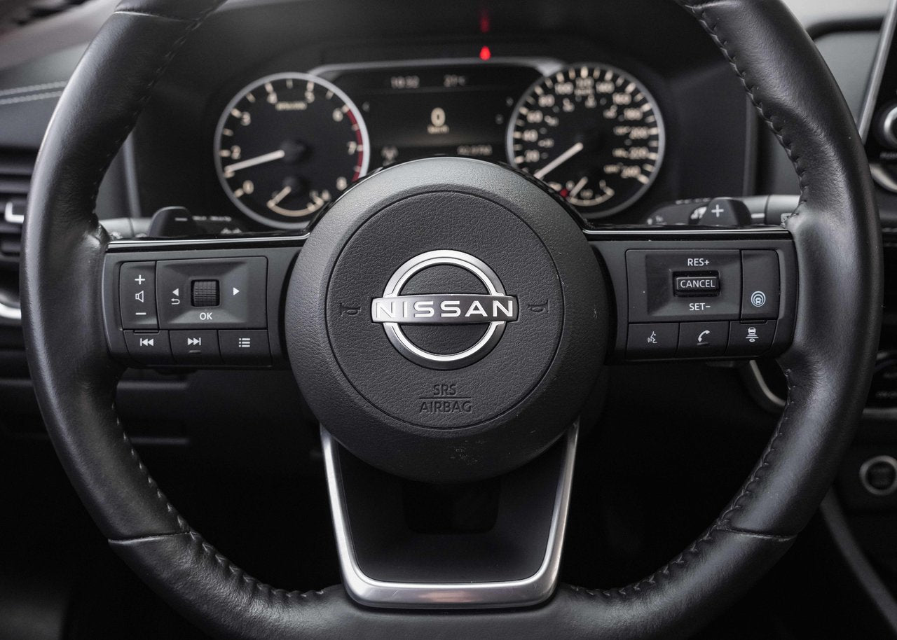 2023 Nissan Rogue SV Moonroof