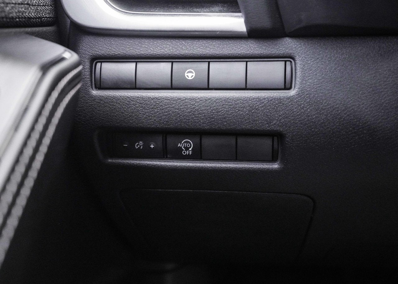 2023 Nissan Rogue SV Moonroof