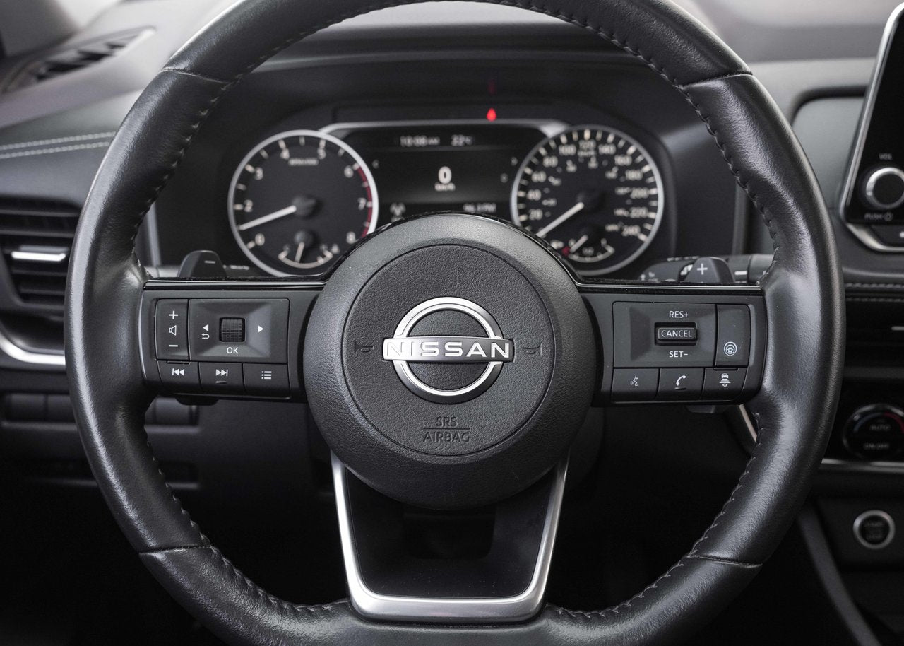 2023 Nissan Rogue SV Moonroof
