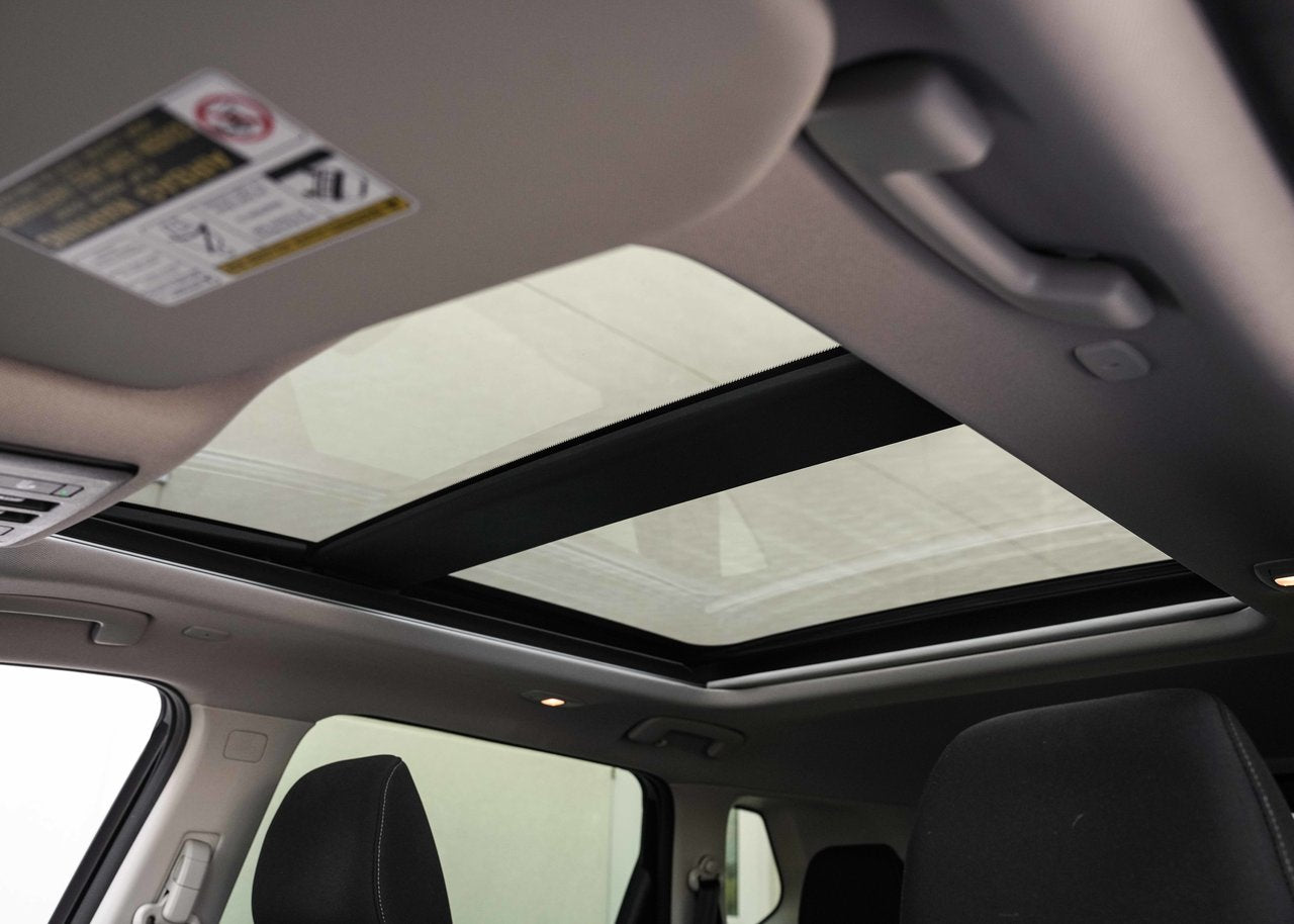 2023 Nissan Rogue SV Moonroof