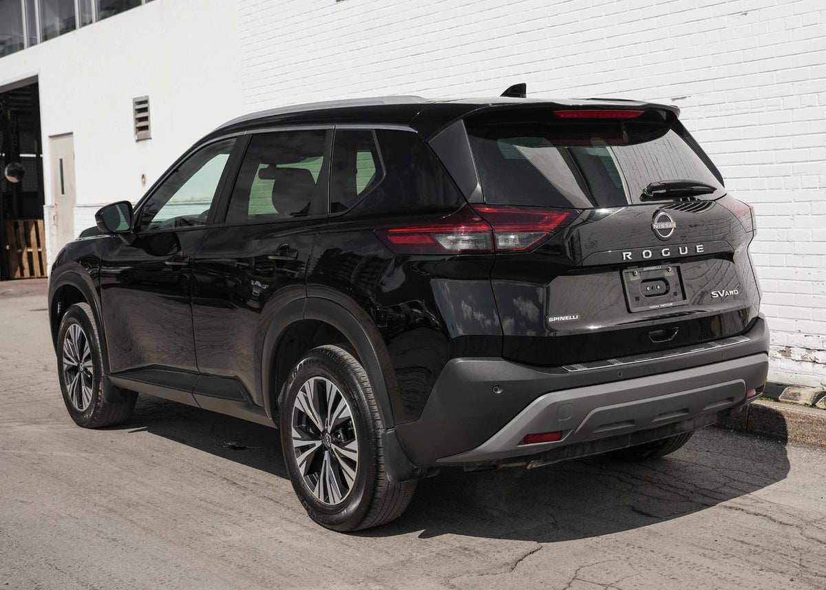 2023 Nissan Rogue SV Moonroof