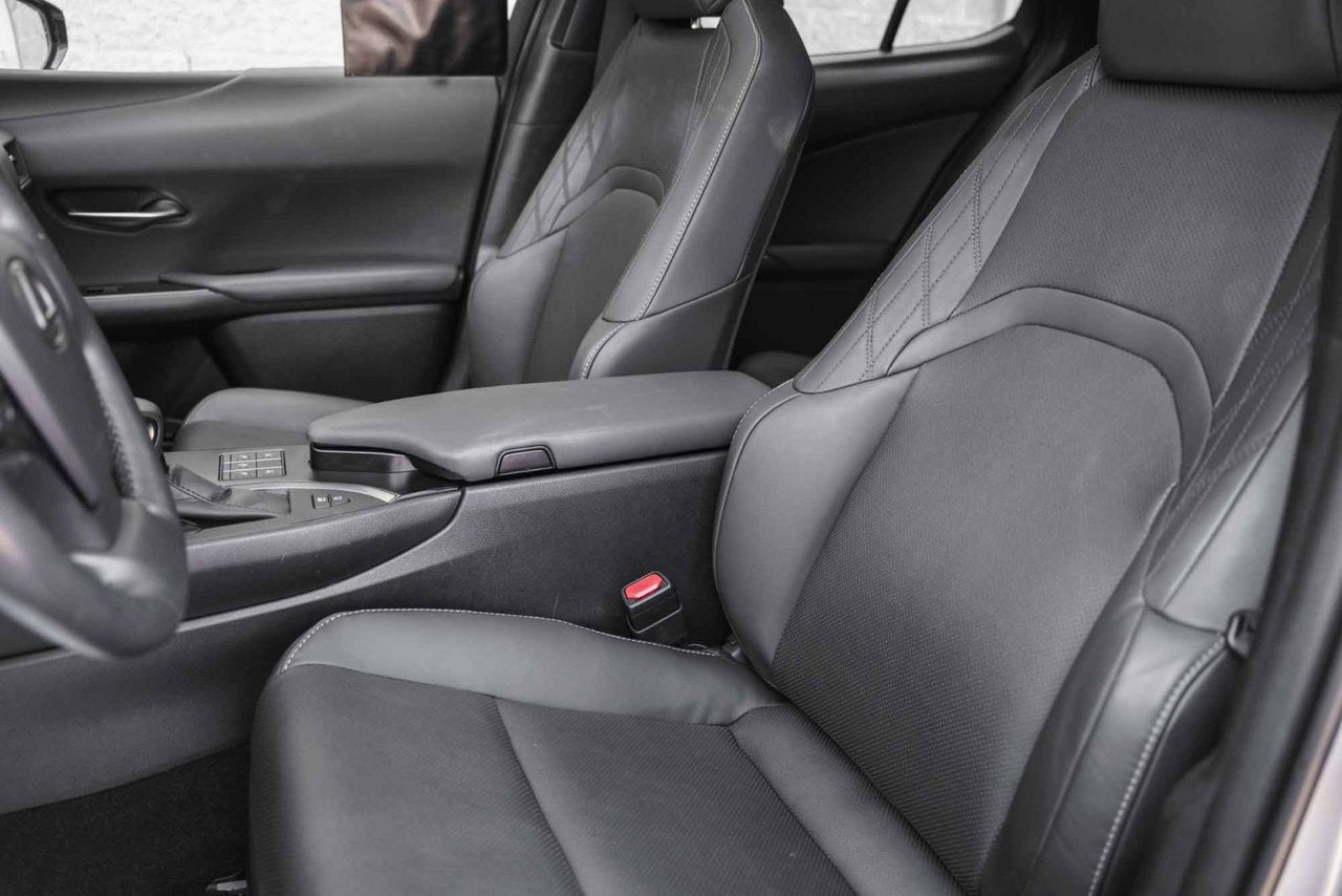 2023 Lexus UX 250h PREMIUM AWD BAS KM CUIR TOIT CARPLAY