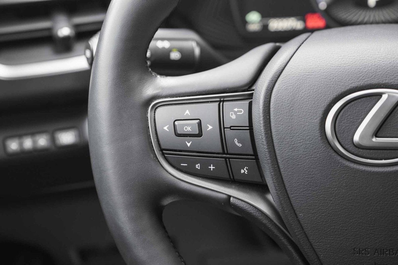 2023 Lexus UX 250h PREMIUM AWD BAS KM CUIR TOIT CARPLAY