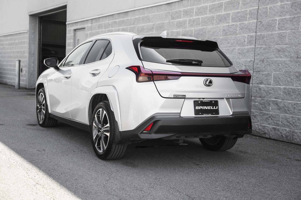 2023 Lexus UX 250h PREMIUM AWD BAS KM CUIR TOIT CARPLAY