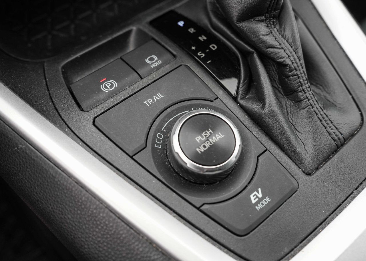 2023 Toyota RAV4 HYBRID XLE AWD