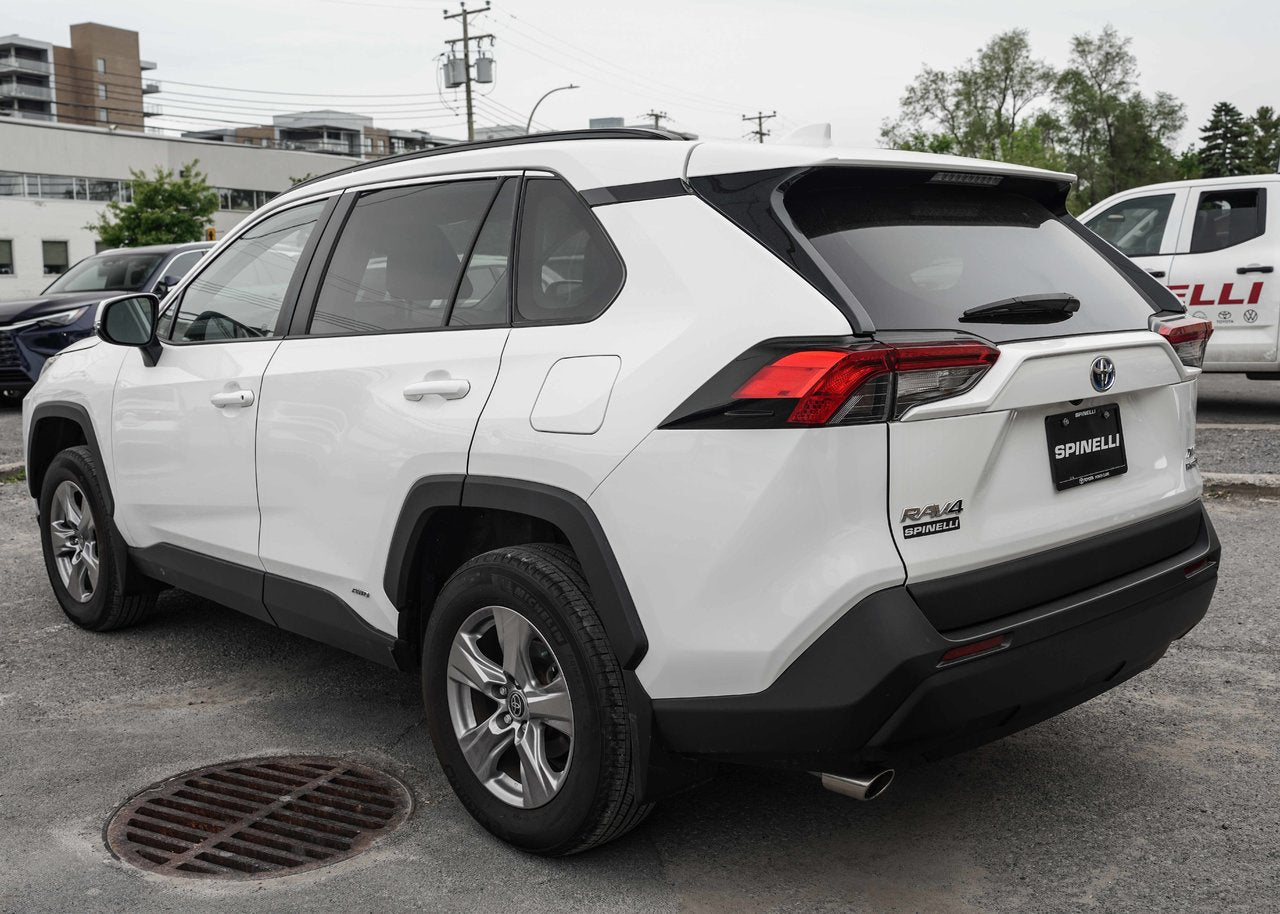2023 Toyota RAV4 HYBRID XLE AWD