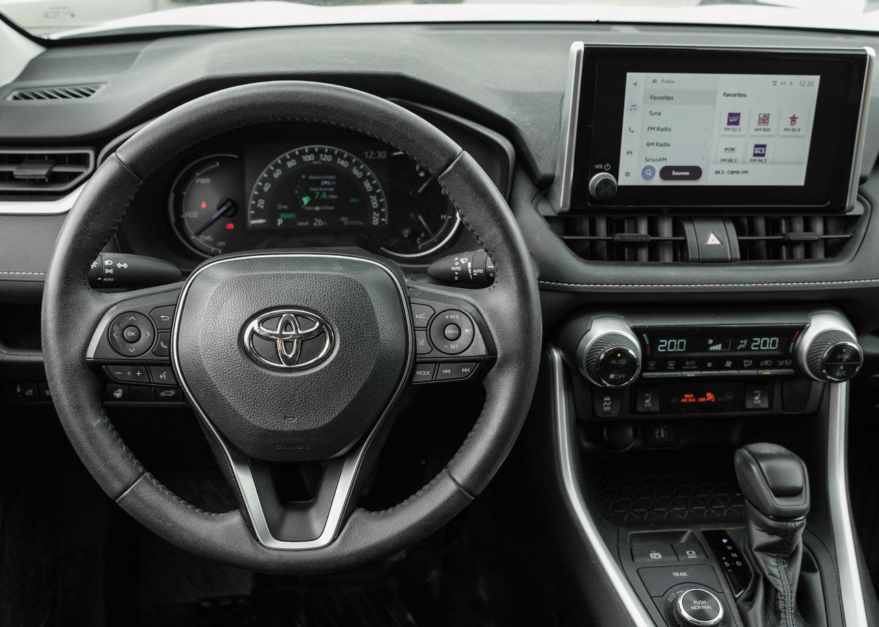 2023 Toyota RAV4 HYBRID XLE AWD