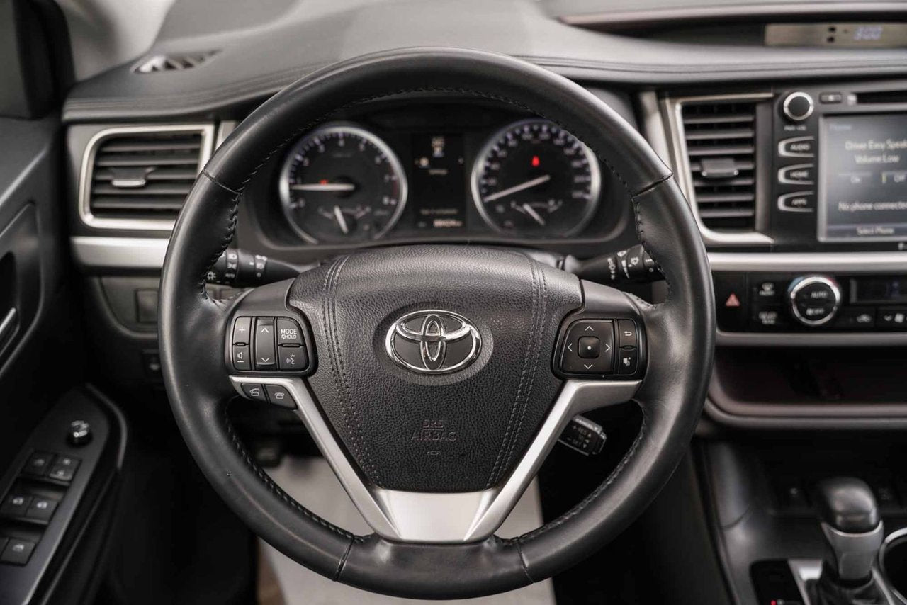 2016 Toyota Highlander XLE AWD BAS KM 8 PASS CUIR TOIT NAVI