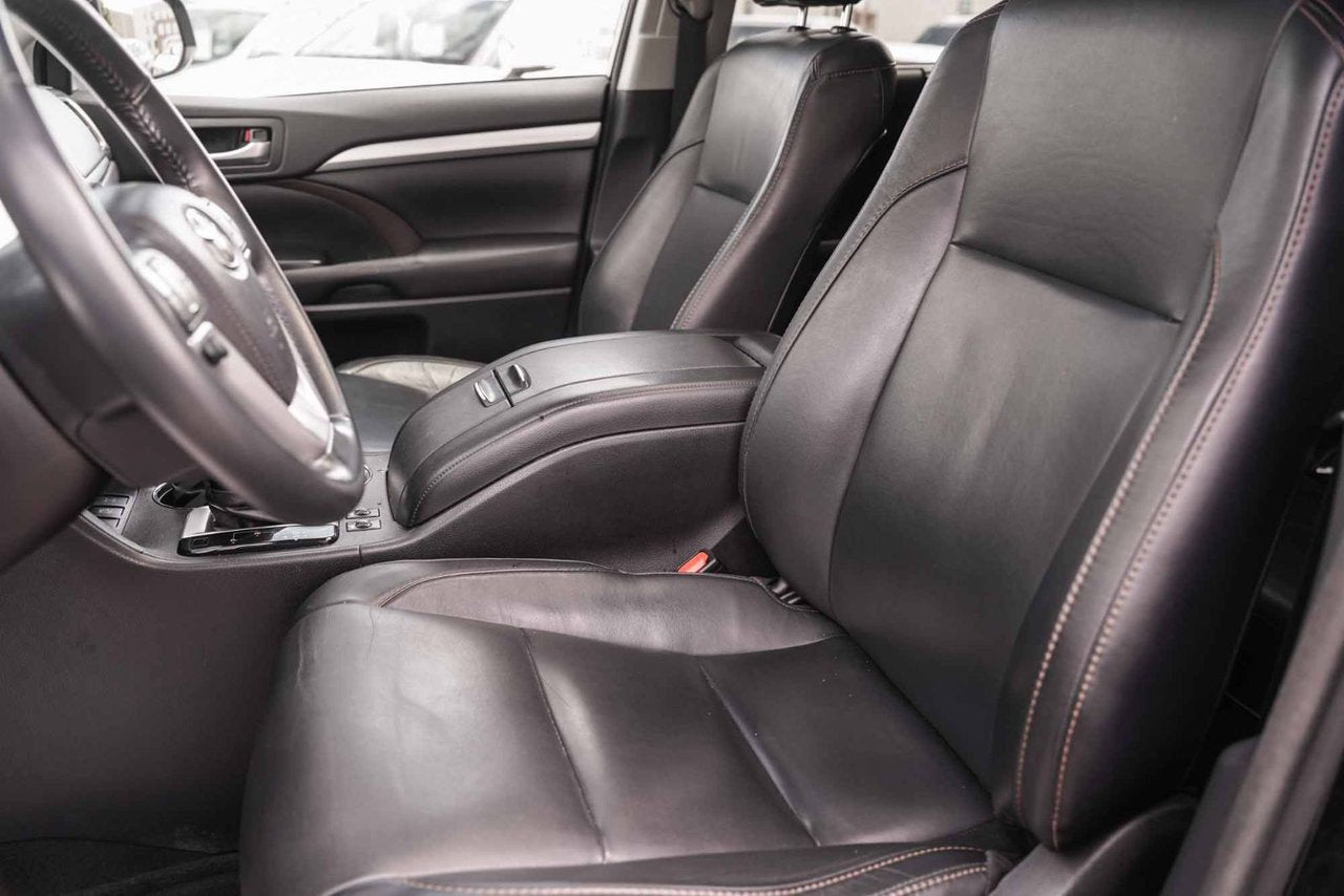 2016 Toyota Highlander XLE AWD BAS KM 8 PASS CUIR TOIT NAVI