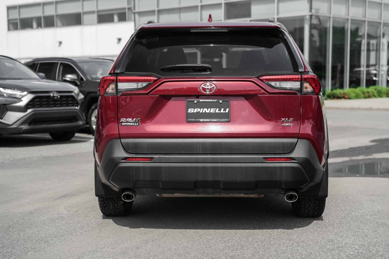 2022 Toyota RAV4 XLE