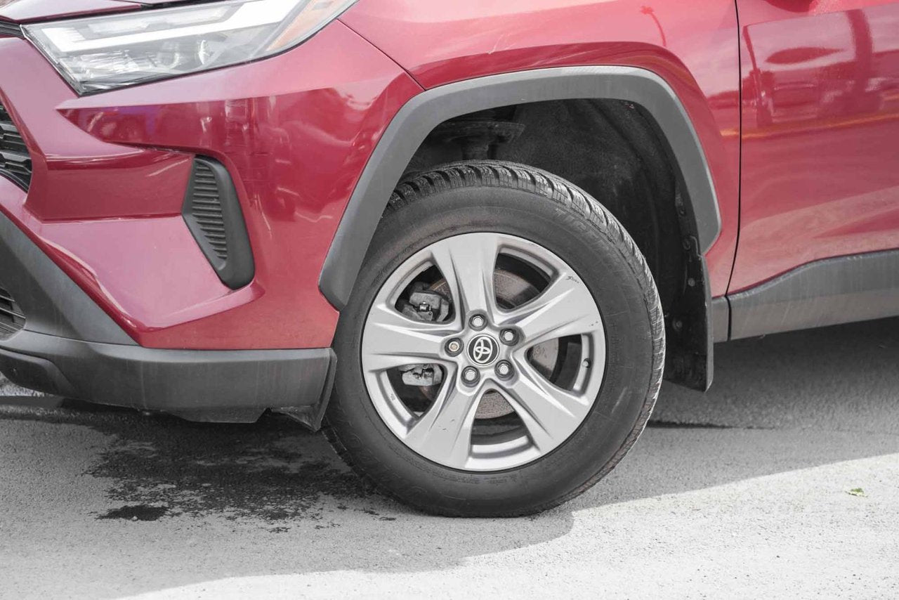 2022 Toyota RAV4 XLE