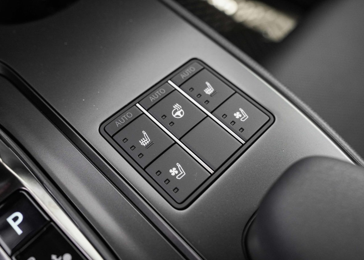 2026 Lexus UX UX 300h, HYBRID AWD