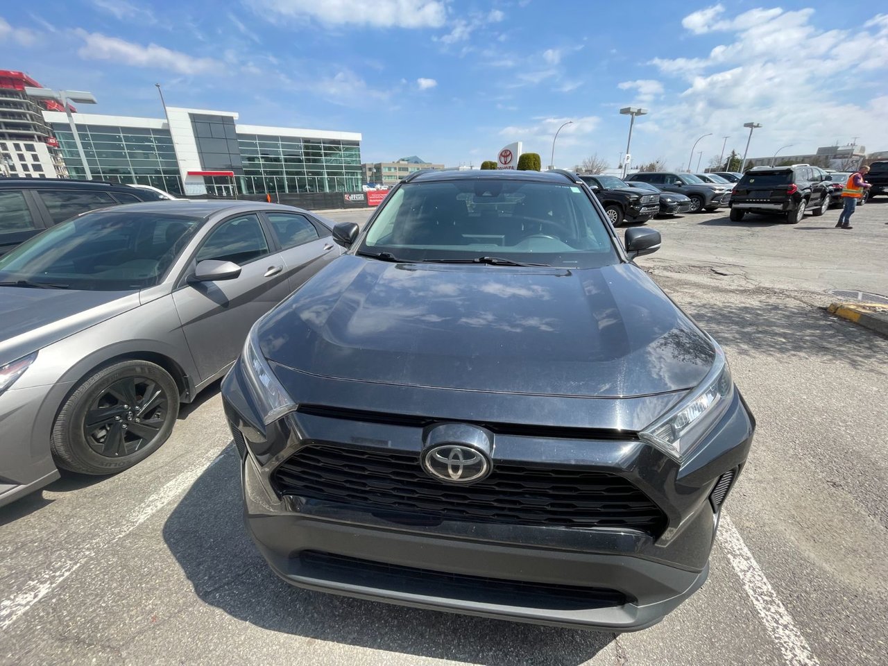 2021 Toyota RAV4 LE