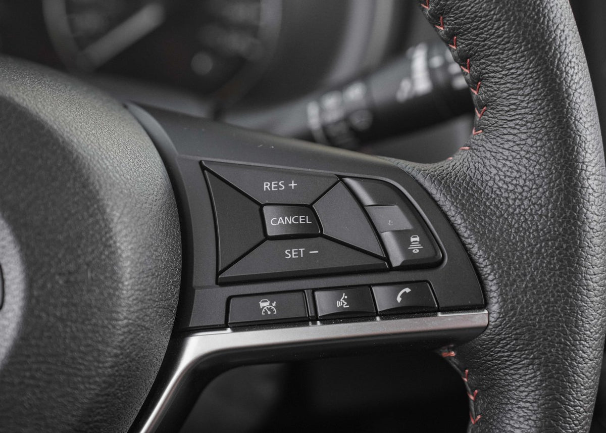 2024 Nissan Kicks SR Premium