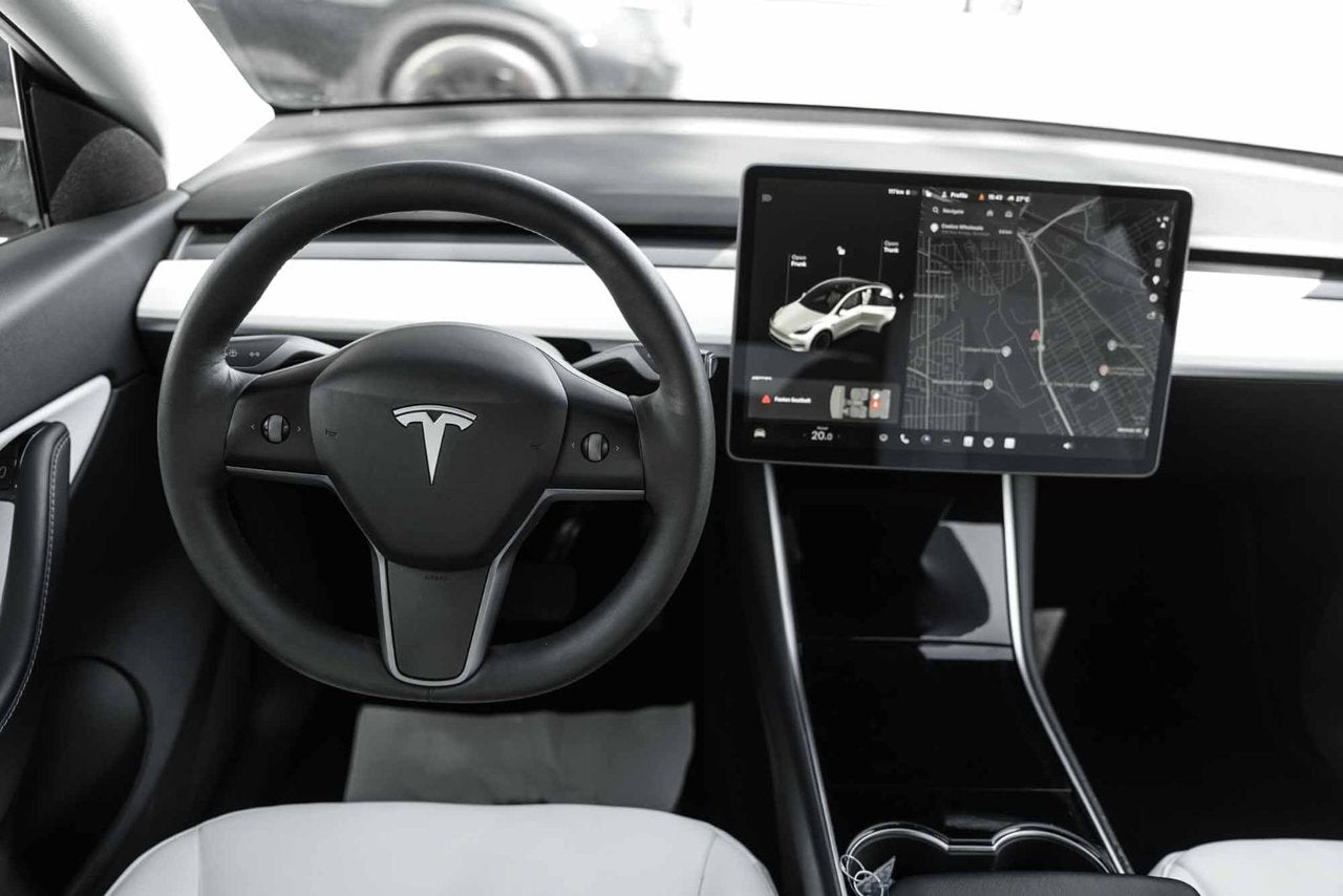 2021 Tesla Model Y STANDARD RANGE BAS KM RWD CUIR BLANC