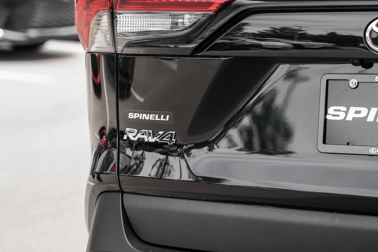2025 Toyota RAV4 XLE PREMIUM AWD CUIR TOIT COMME NEUF 9000KMS