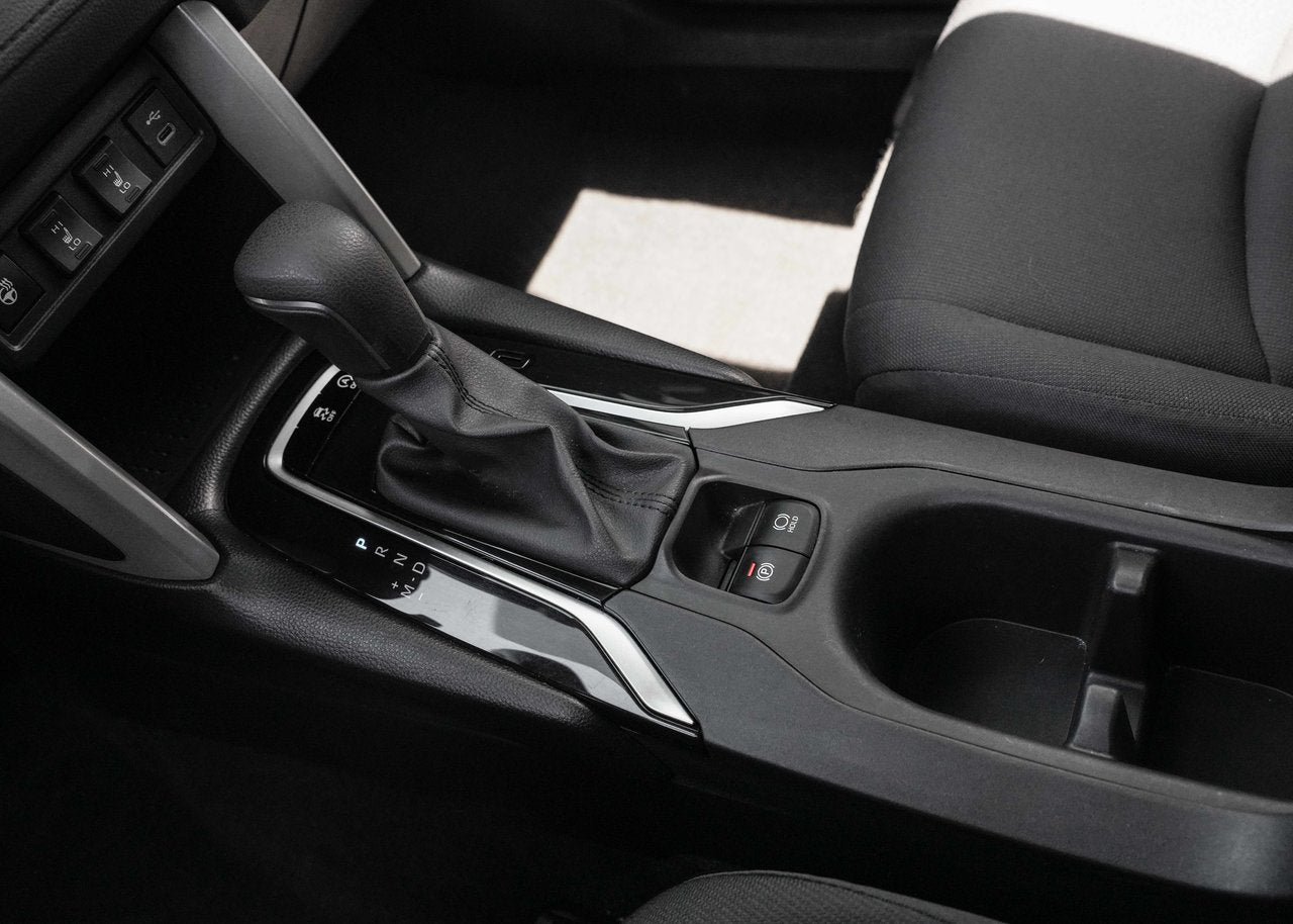 2025 Toyota Corolla Cross LE FWD