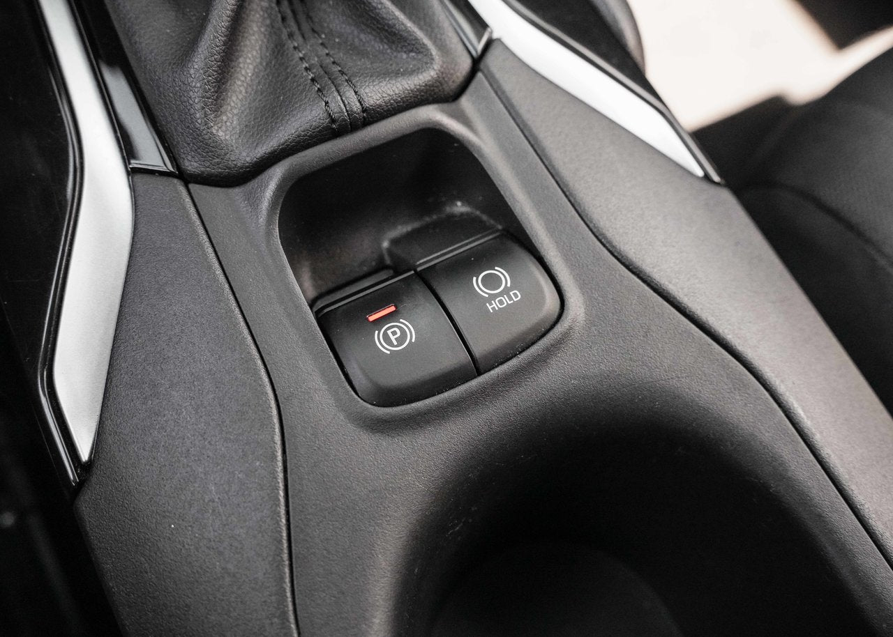 2025 Toyota Corolla Cross LE FWD