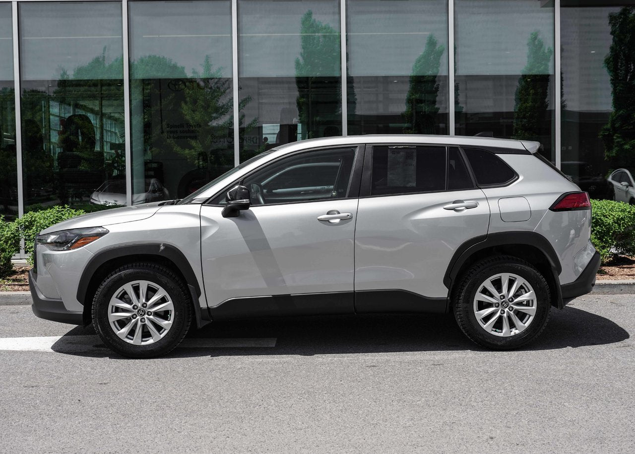 2025 Toyota Corolla Cross LE FWD