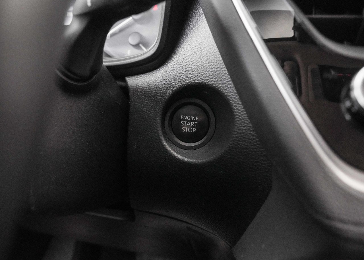 2025 Toyota Corolla Cross LE FWD