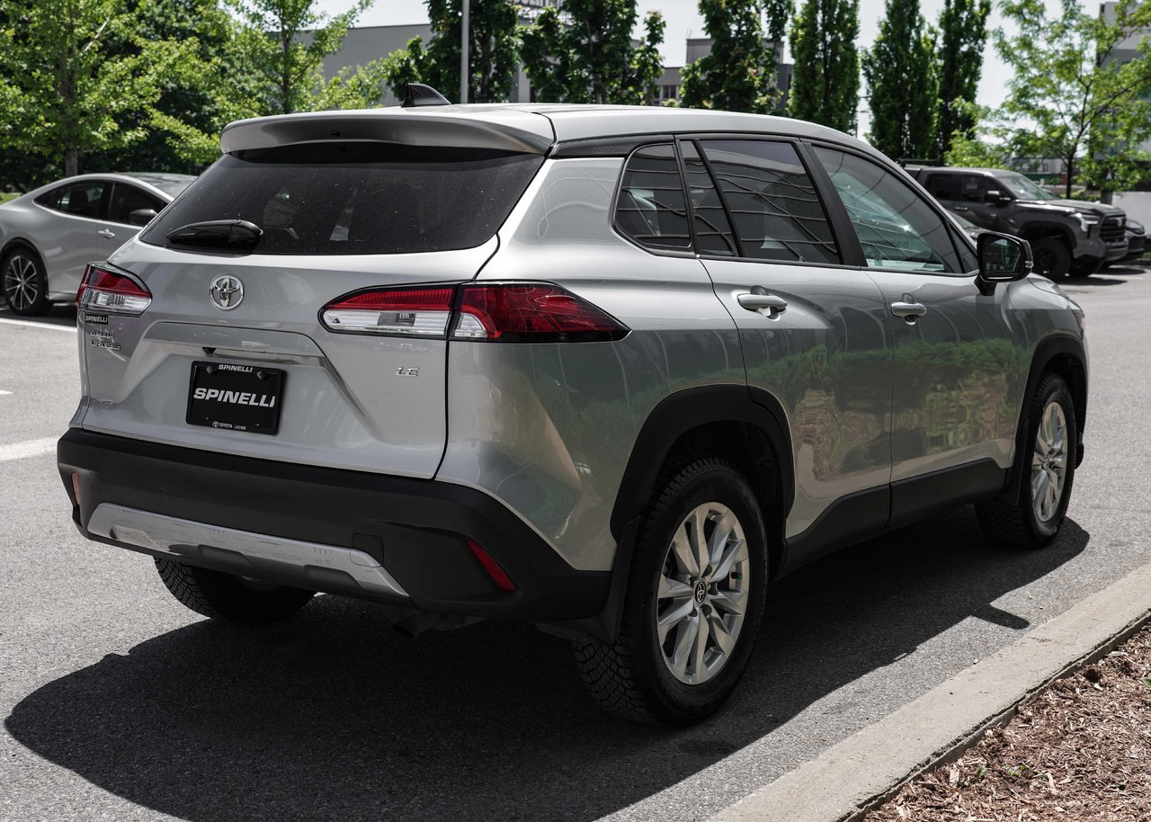 2025 Toyota Corolla Cross LE FWD