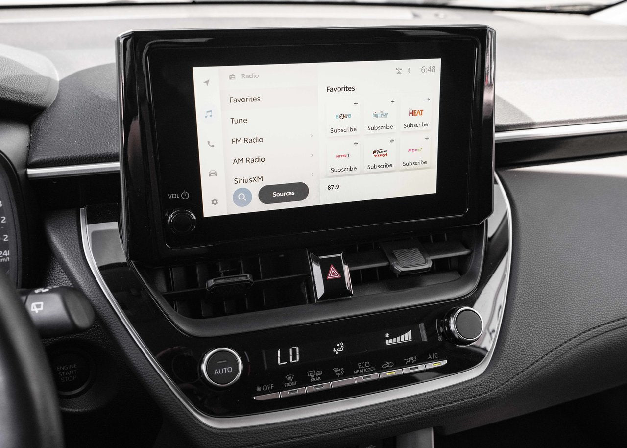 2025 Toyota Corolla Cross LE FWD