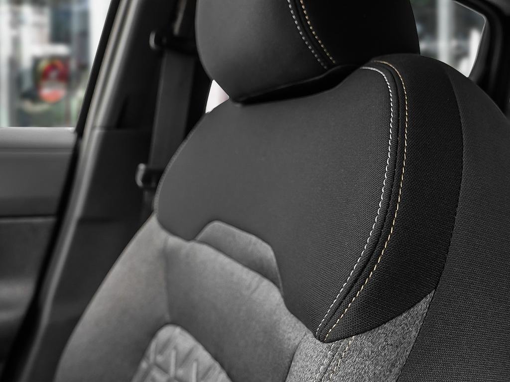 2026 Nissan Kicks SV FWD