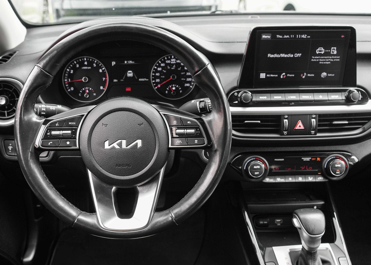 2023 Kia Forte EX