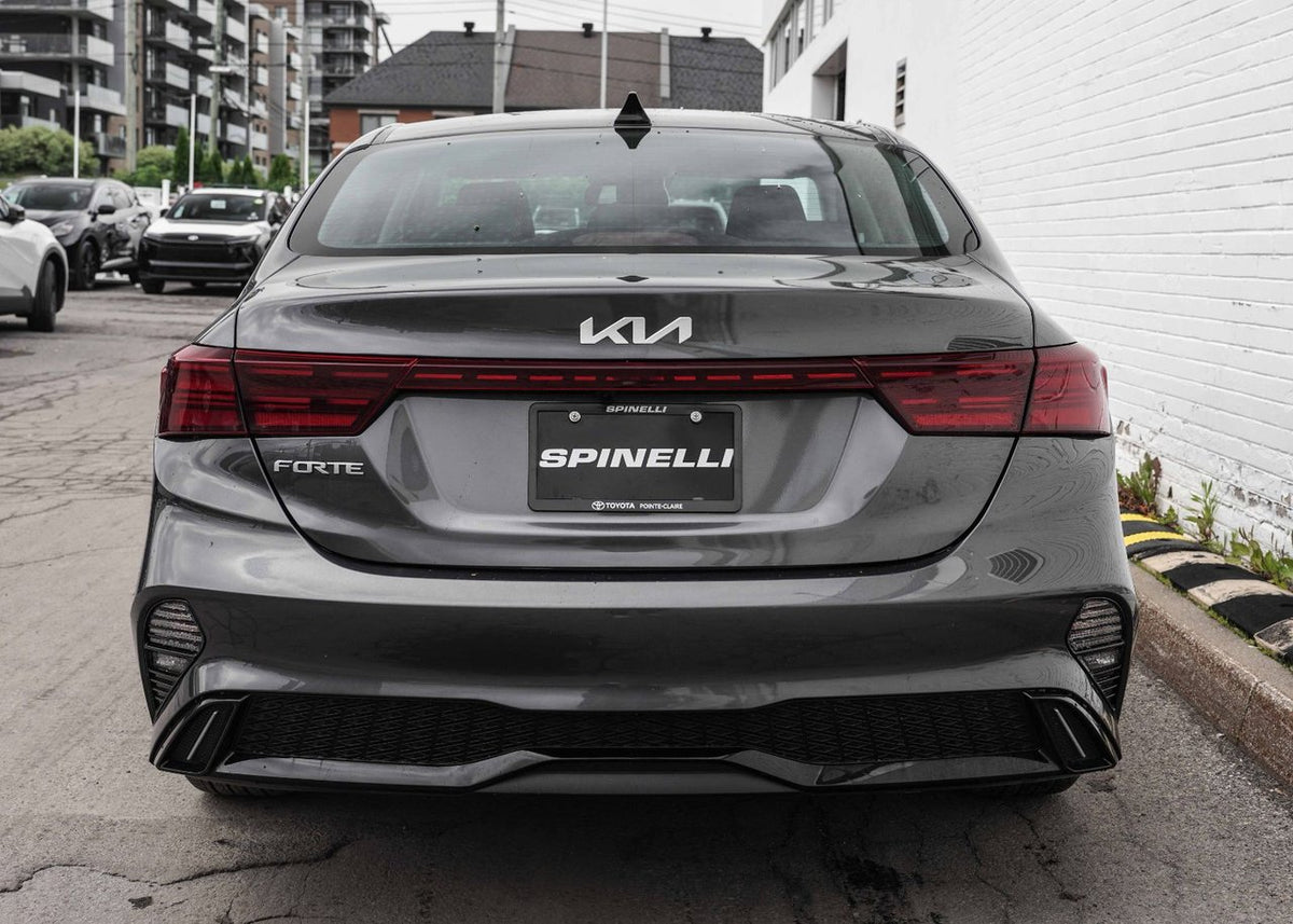 2023 Kia Forte EX