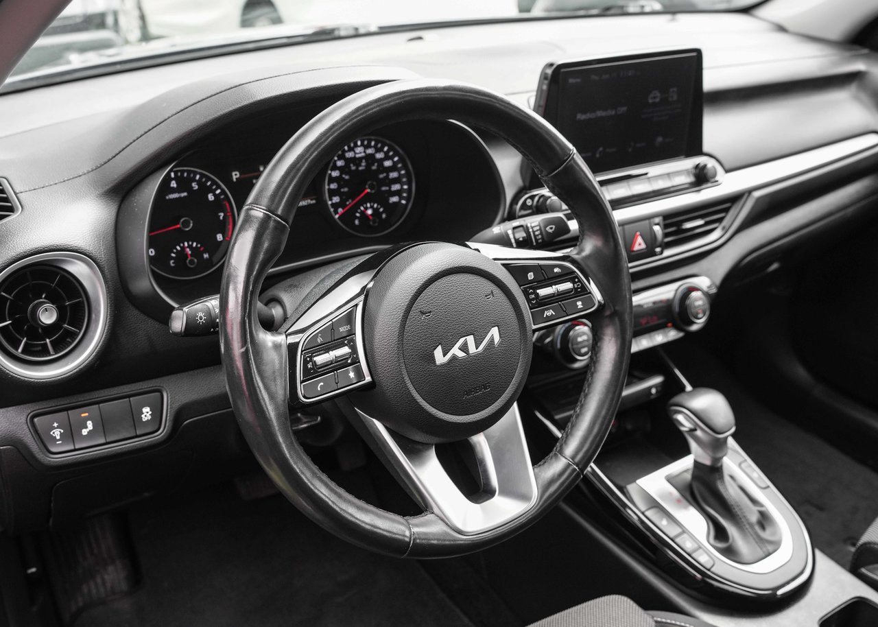 2023 Kia Forte EX