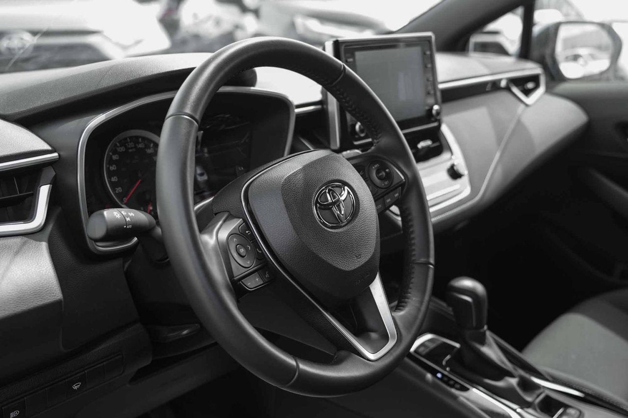 2022 Toyota Corolla Hatchback SE