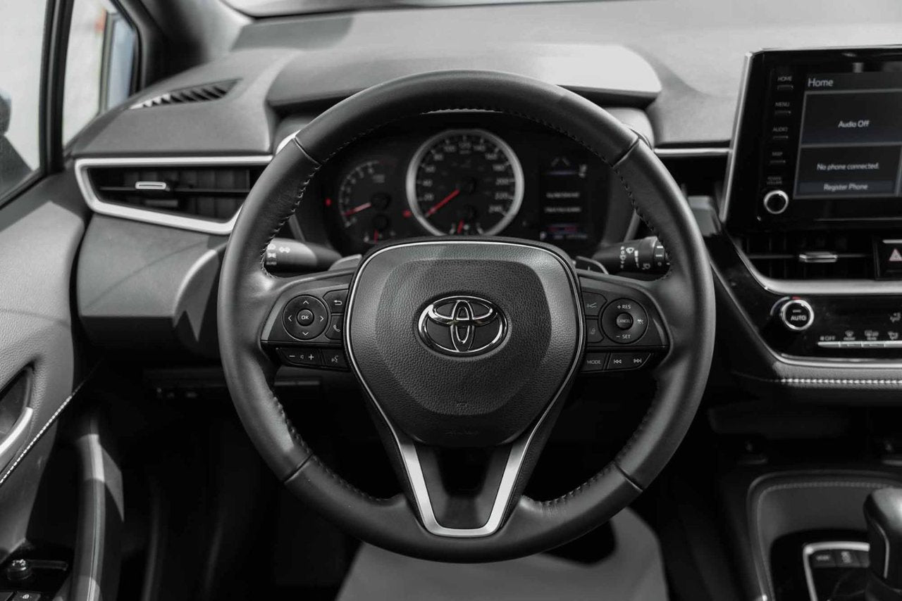 2022 Toyota Corolla Hatchback SE
