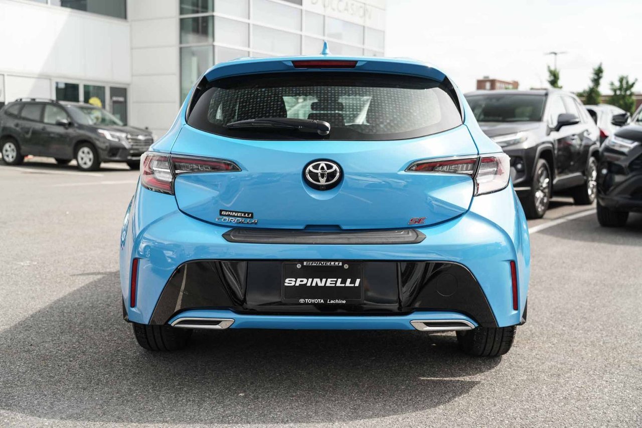 2022 Toyota Corolla Hatchback SE