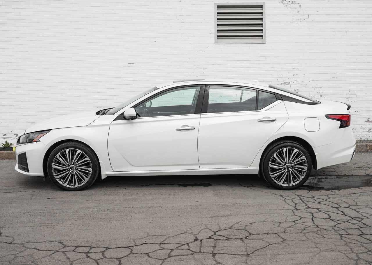 2024 Nissan Altima Platinum