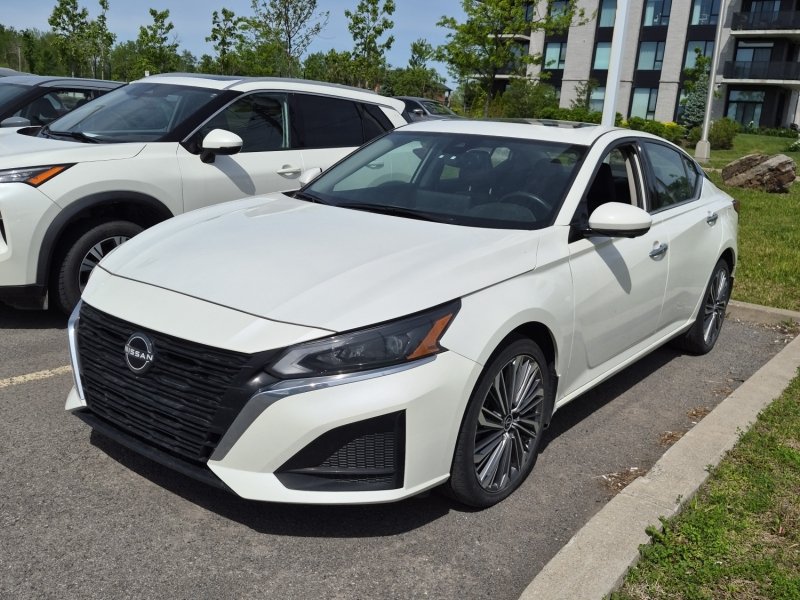 2024 Nissan Altima Platinum