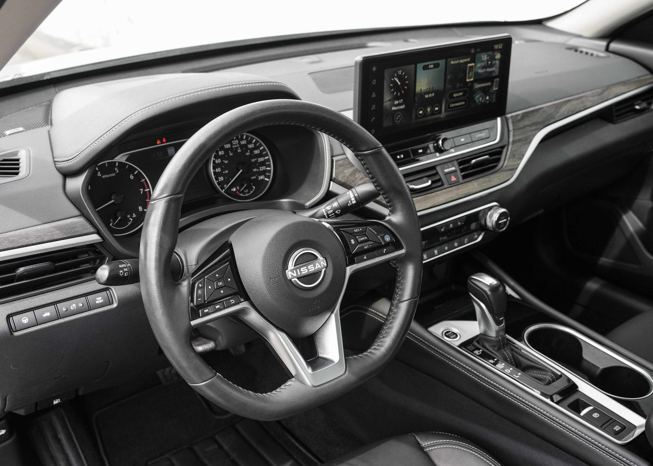 2024 Nissan Altima Platinum