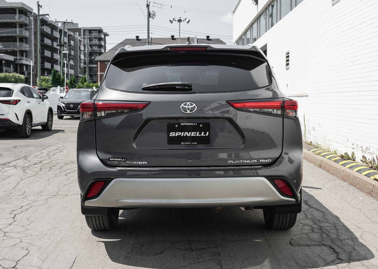 2022 Toyota Highlander Limited PLATINUM