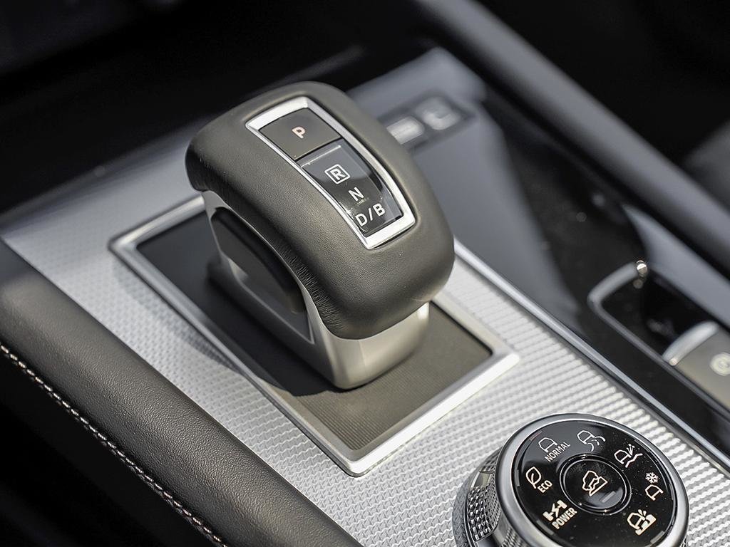 2026 Nissan Rogue Plug-in Hybrid Platinum