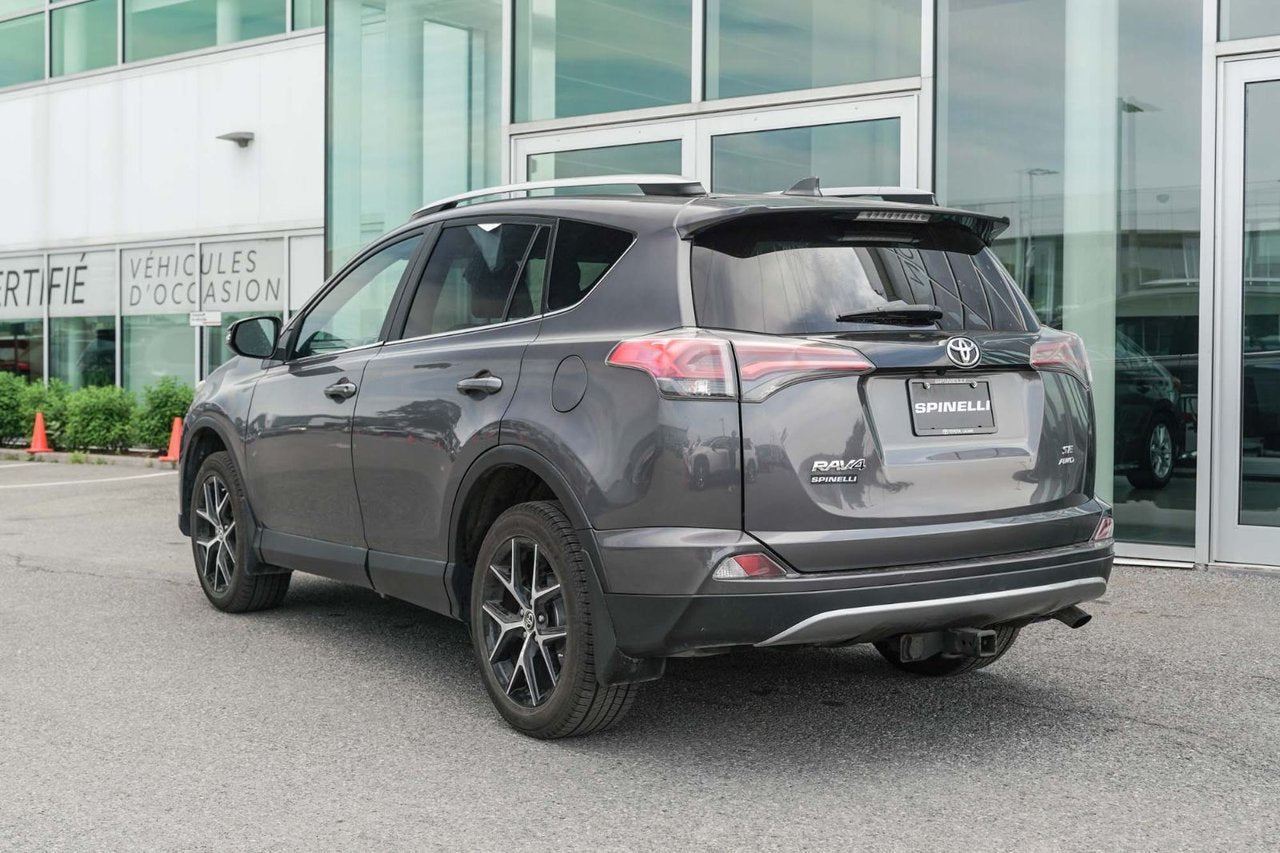 2017 Toyota RAV4 SE