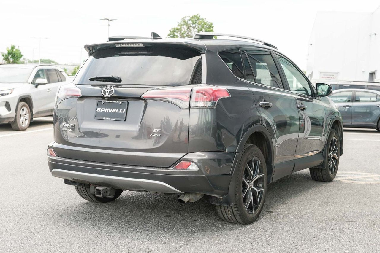 2017 Toyota RAV4 SE