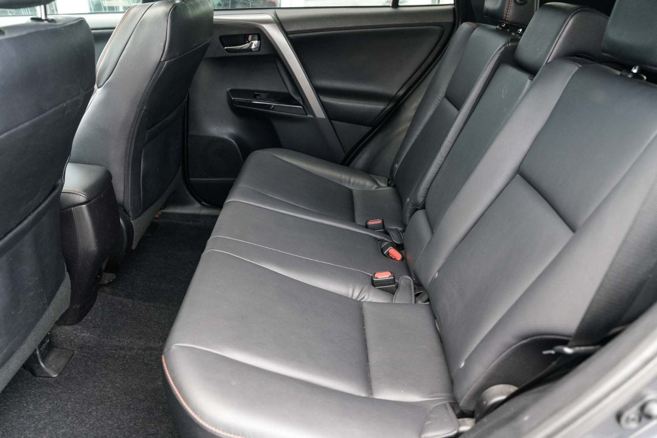 2017 Toyota RAV4 SE