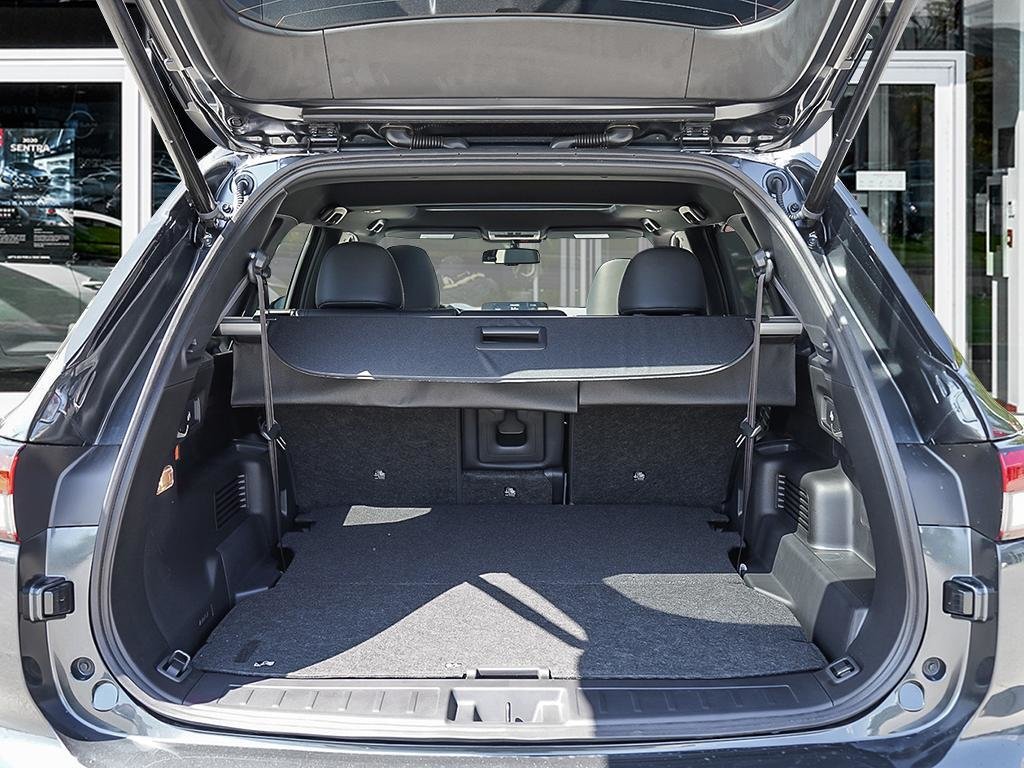 2026 Nissan Rogue Plug-in Hybrid Platinum
